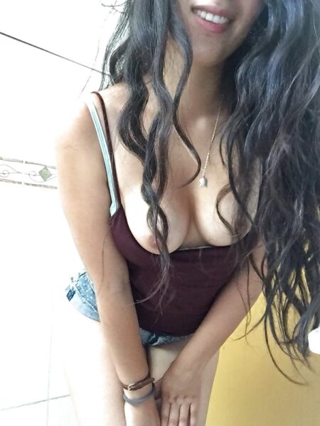 Pack de Flaca con buen Culo (238 Fotos)